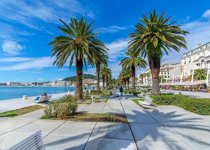 شقة Evala سبليت